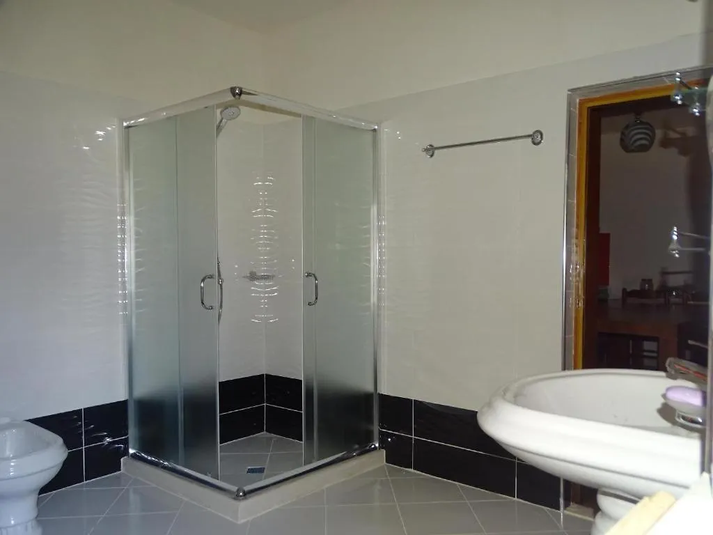 Apartament Ilia Gloria House Berat 0*,  Albania